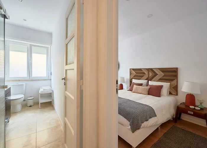 Belem Light Filled Apartment, By Timecooler